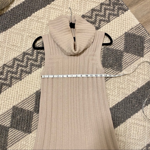Tahari Sleeveless Cream Cowl Neck Sweater - Picture 5 of 6